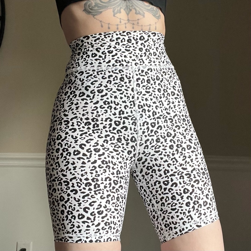 WHITE FOX white leopard bike shorts